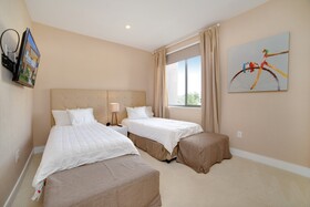 Magic Village Yards by Florida Star Vacations