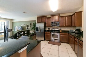 Marcus 6 Bedroom Villa by Redawning