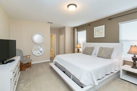 Marcus 6 Bedroom Villa by Redawning