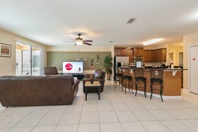 Marcus 6 Bedroom Villa by Redawning