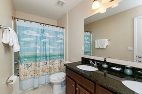 Marcus 6 Bedroom Villa by Redawning