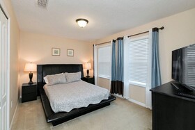 Marcus 6 Bedroom Villa by Redawning