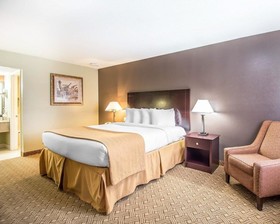 Quality Inn & Suites By the Parks