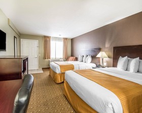 Quality Inn & Suites By the Parks