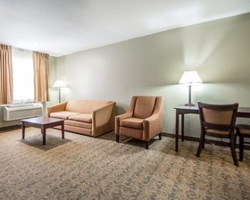 Quality Inn & Suites By the Parks
