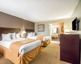 Quality Inn & Suites By the Parks