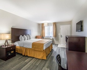 Quality Inn & Suites By the Parks