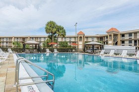 Quality Inn & Suites Kissimmee by The Lake