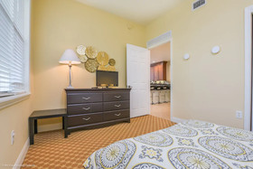 Reuinon by iHome Resort