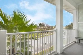 Reuinon by iHome Resort