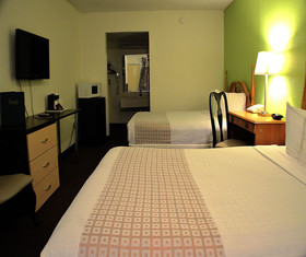 Roomba Inn & Suites Orlando