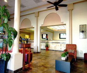 Roomba Inn & Suites Orlando