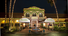 Roomba Inn & Suites Orlando