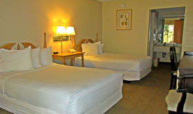 Roomba Inn & Suites Orlando