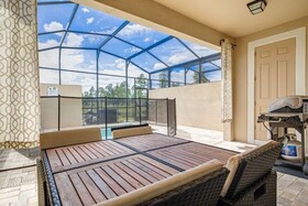 Solara Resort by Redawning