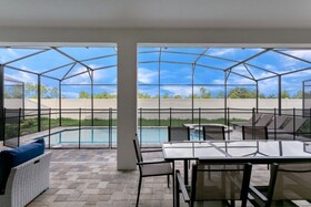 Solara Resort by Redawning