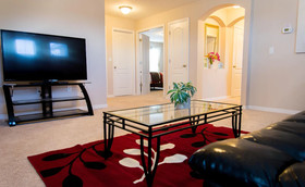 Trafalgar Retreat by Orlando Short Term