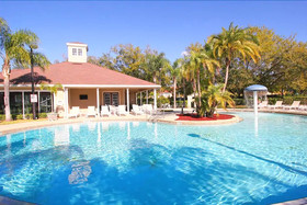 Villa Gusta Lucaya Village