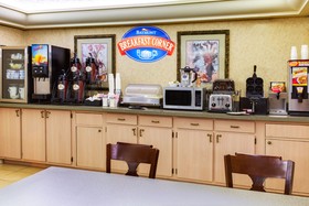 Baymont by Wyndham Lake City