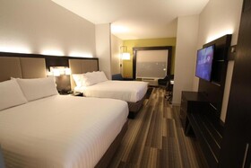 Holiday Inn Express & Suites Lakeland South