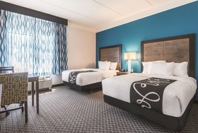 La Quinta Inn & Suites by Wyndham Orlando Lake Mary