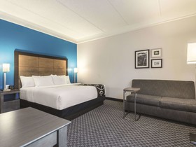 La Quinta Inn & Suites by Wyndham Orlando Lake Mary