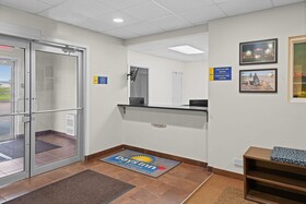 Days Inn by Wyndham Lamont