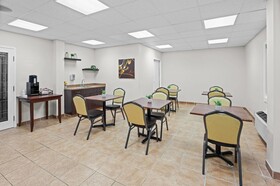 Days Inn by Wyndham Lamont