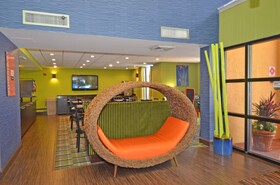 Comfort Inn & Suites Lantana - West Palm Beach South