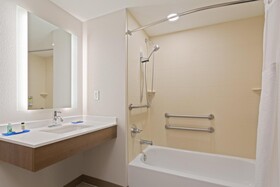 Holiday Inn Express Clearwater