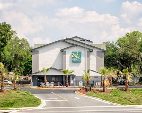 Quality Inn