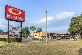 Econo Lodge Live Oak