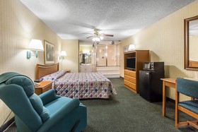 Econo Lodge Live Oak