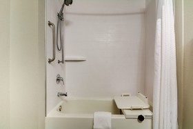 Holiday Inn Express & Suites Live oak
