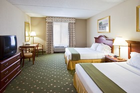 Holiday Inn Express & Suites Live oak