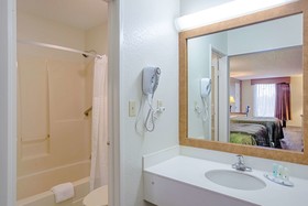 Quality Inn & Suites Live Oak I-10 Exit 283