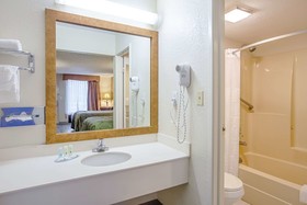 Quality Inn & Suites Live Oak I-10 Exit 283