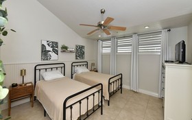 Harbour Villa Club