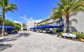 Harbour Villa Club