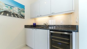 Harbour Villa Club