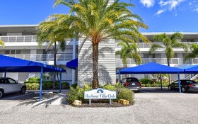 Harbour Villa Club