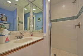 Harbour Villa Club