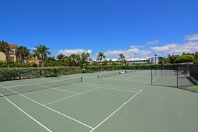 Harbour Villa Club