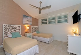 Harbour Villa Club