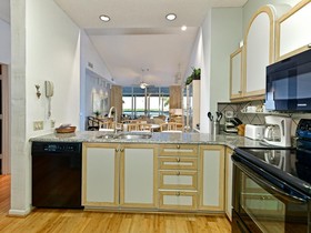 Harbour Villa Club