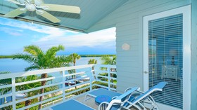 Harbour Villa Club