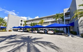 Harbour Villa Club