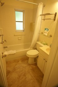 Sandpiper Inn