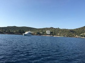 Las Brisas by TRS
