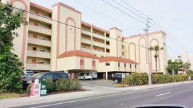 Las Brisas by TRS